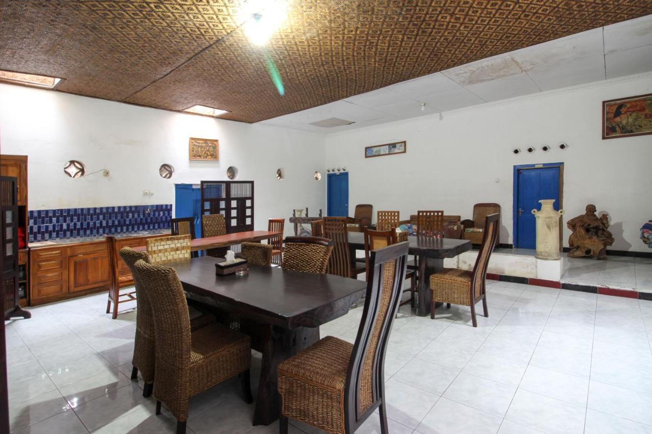 Reddoorz Near Rumah Sakit Wirosaban Salakan Exteriér fotografie