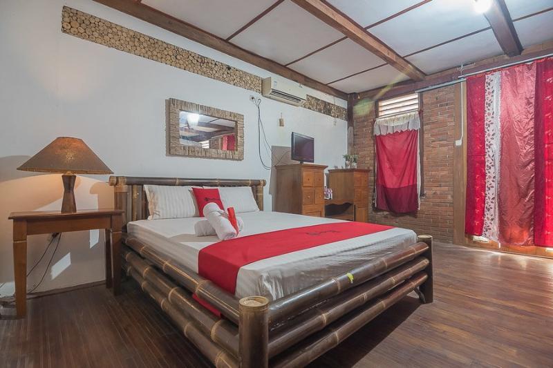 Reddoorz Near Rumah Sakit Wirosaban Salakan Exteriér fotografie