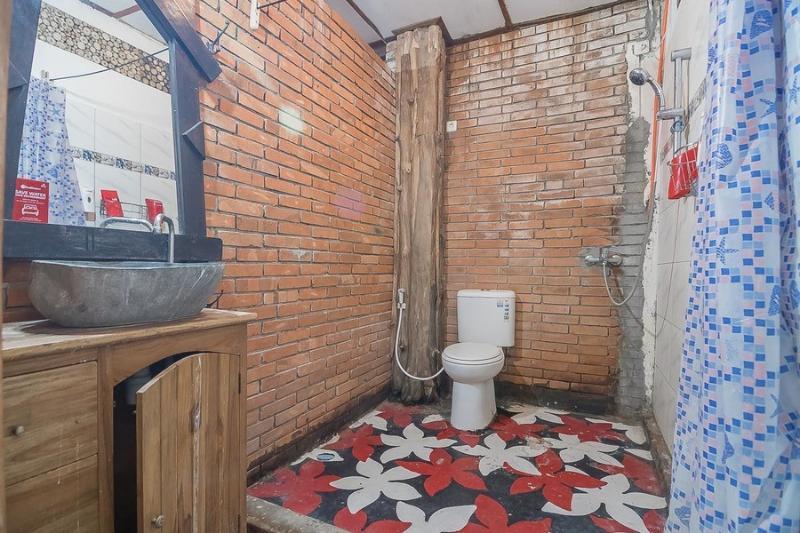Reddoorz Near Rumah Sakit Wirosaban Salakan Exteriér fotografie
